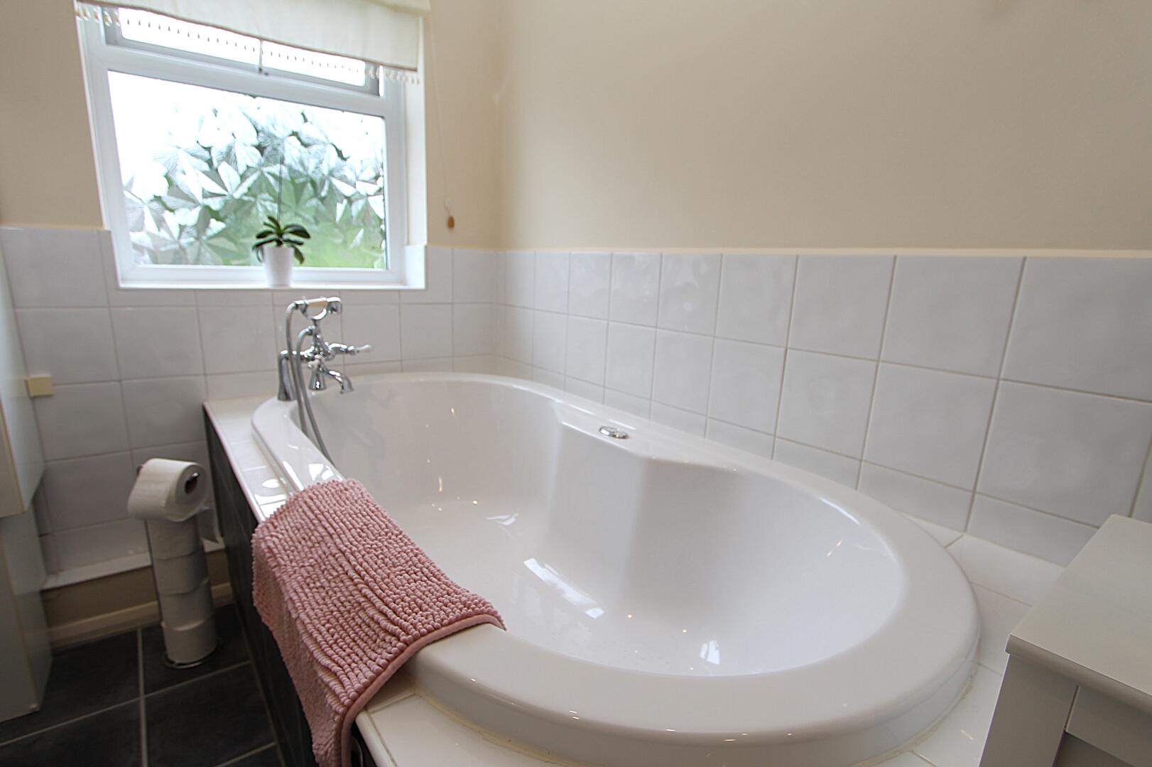 Woodfield Crescent, Kidderminster